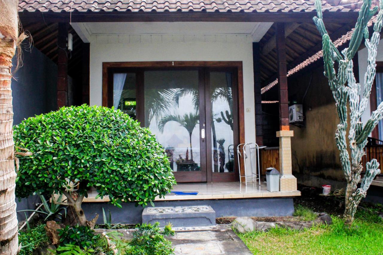 Coconut Beach Bungalows & Warung Amed Kültér fotó