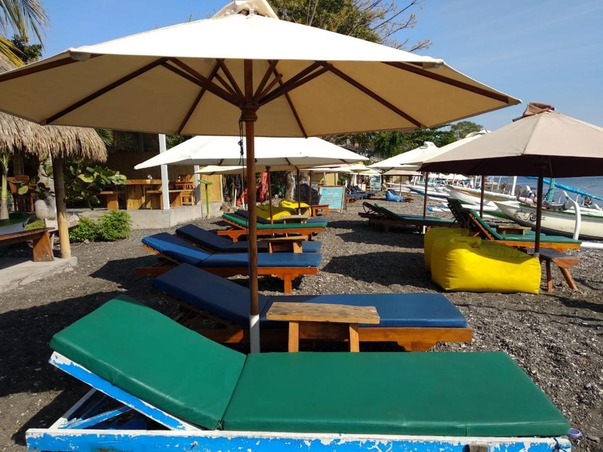 Coconut Beach Bungalows & Warung Amed Kültér fotó